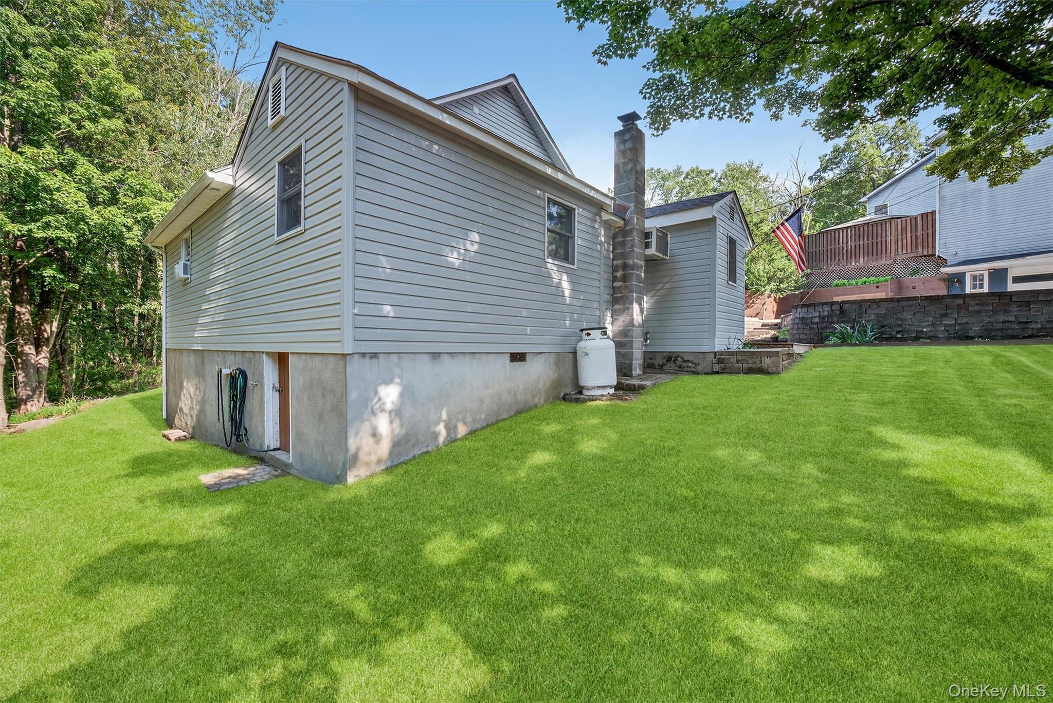 62 Lakeside Drive, New Windsor, NY 12553