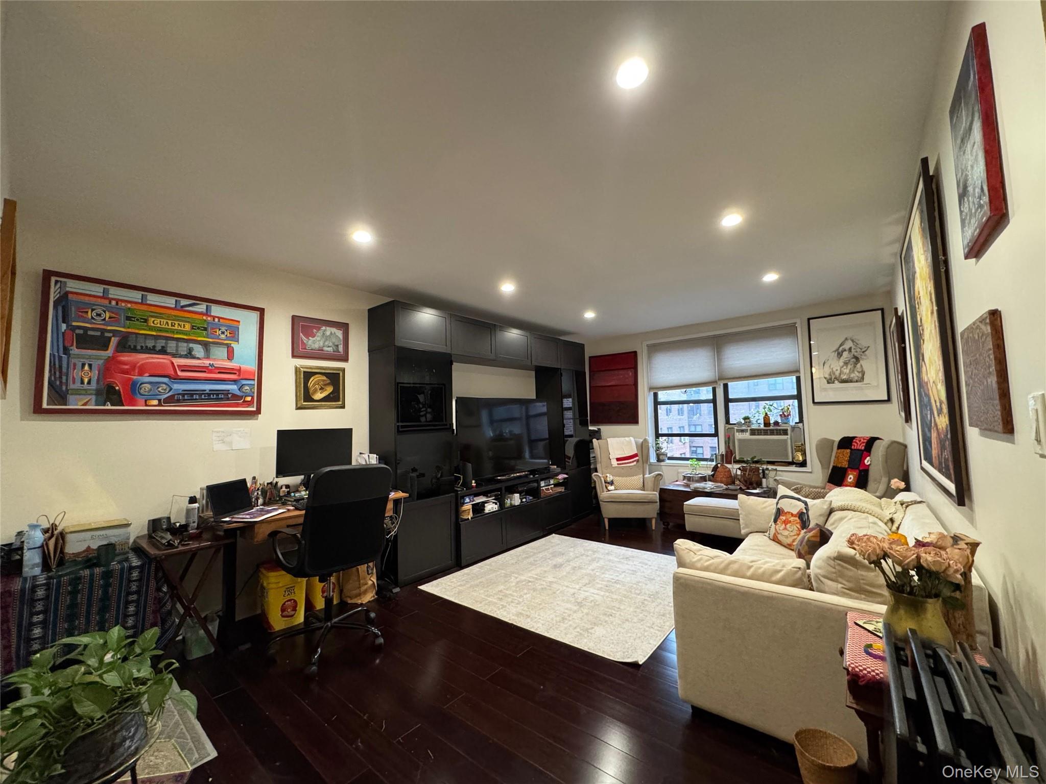 33-27 91st Street # 5F, Jackson Heights, NY 11372