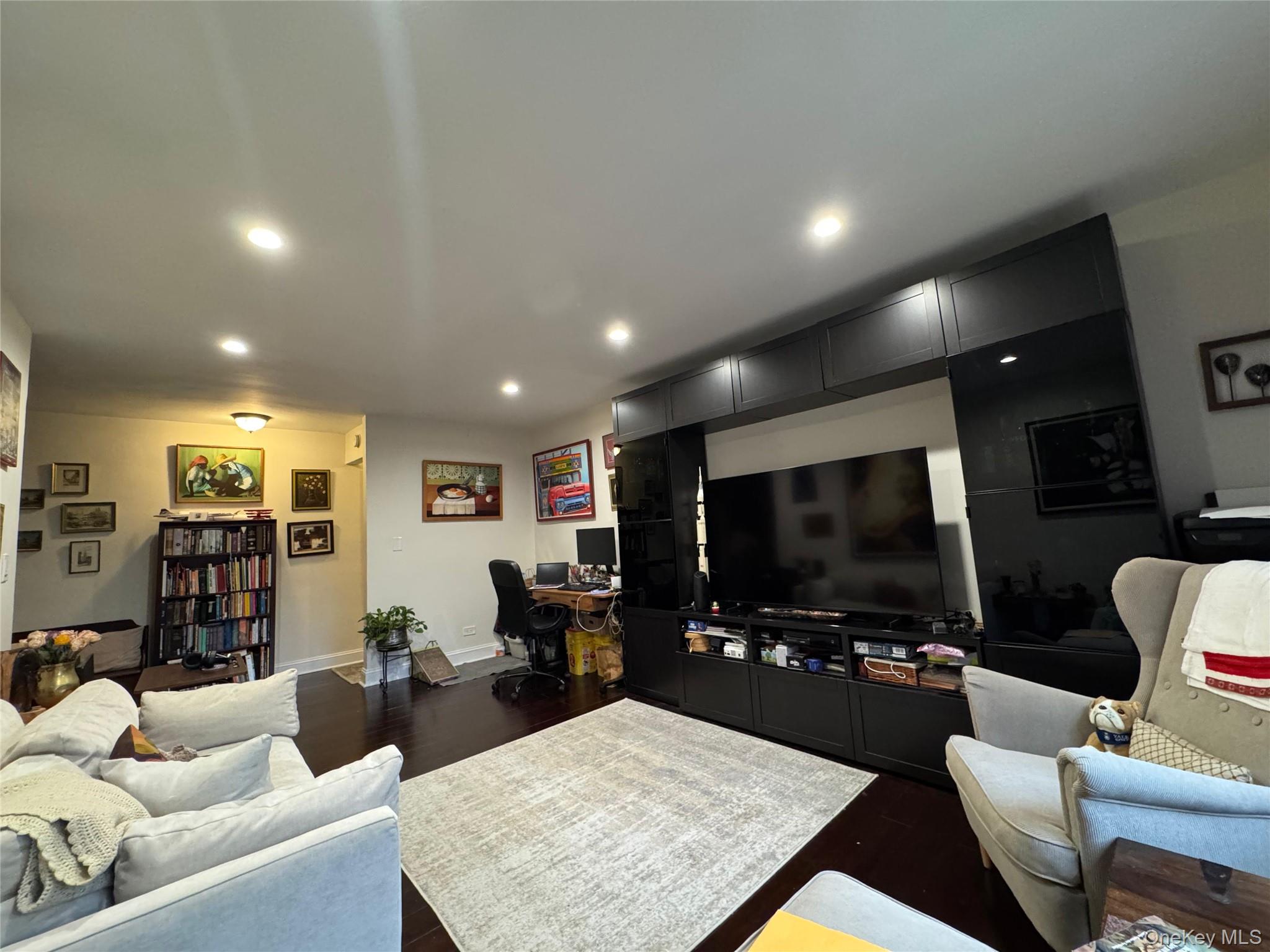 33-27 91st Street # 5F, Jackson Heights, NY 11372