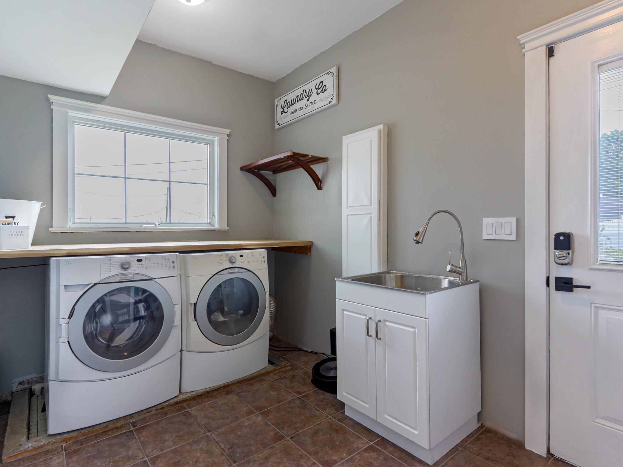 458 Riviera Drive, Mastic Beach, NY 11951