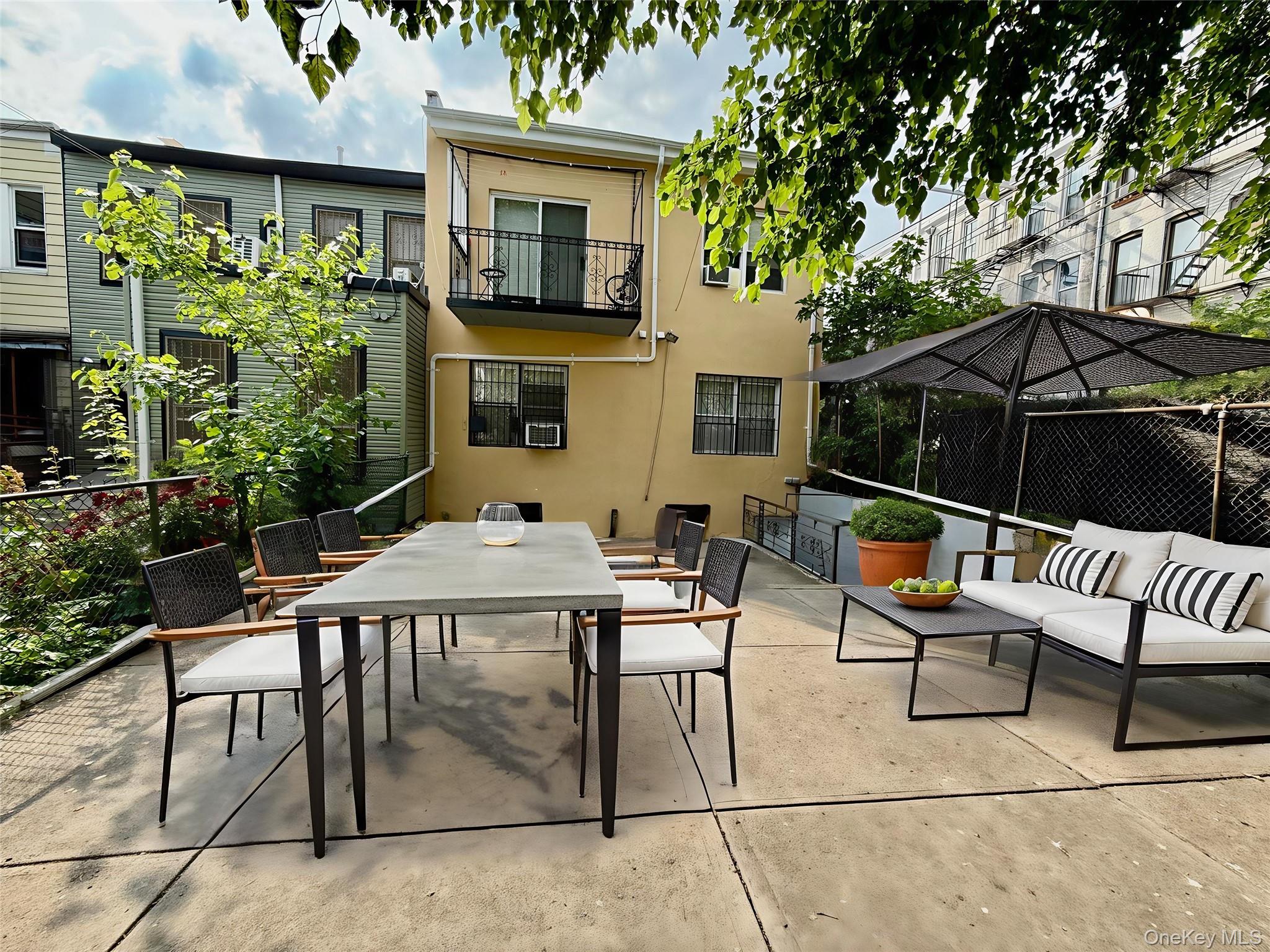 1822 Stanhope Street, Ridgewood, NY 11385