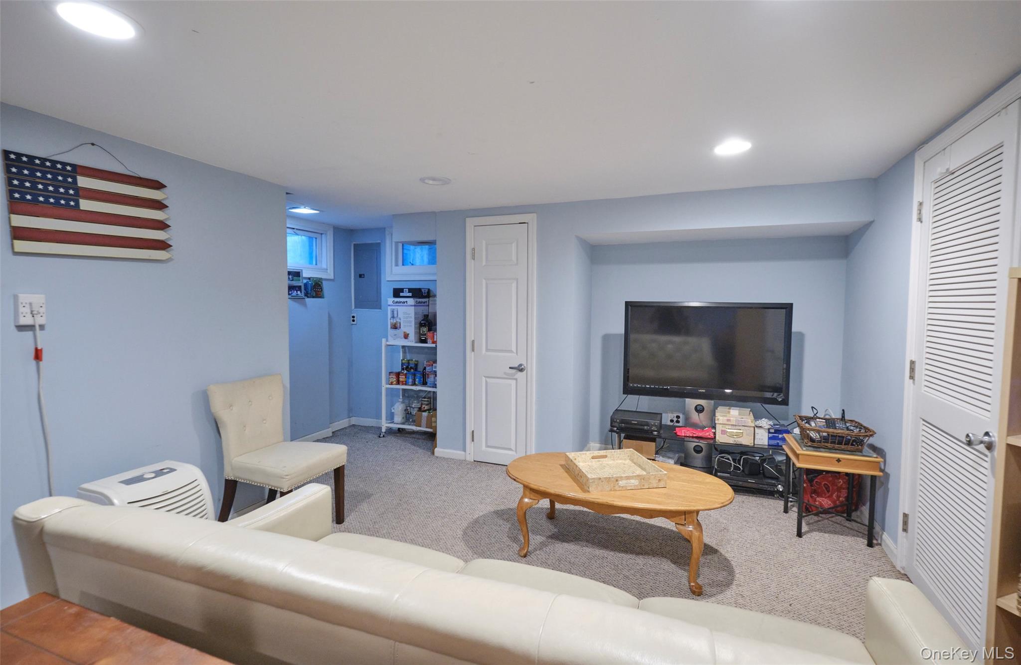 88 Mayfair Avenue, Floral Park, NY 11001