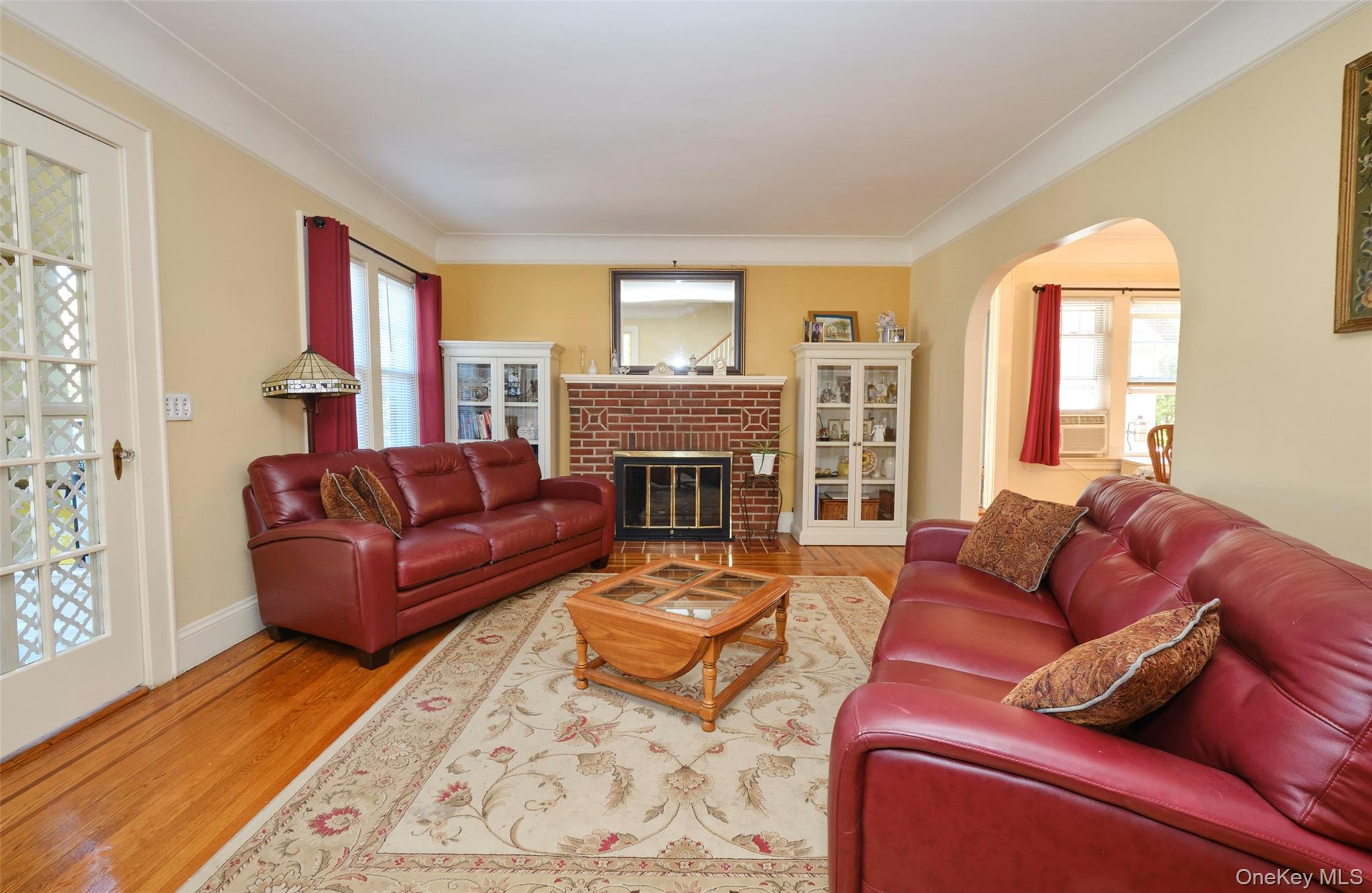 88 Mayfair Avenue, Floral Park, NY 11001