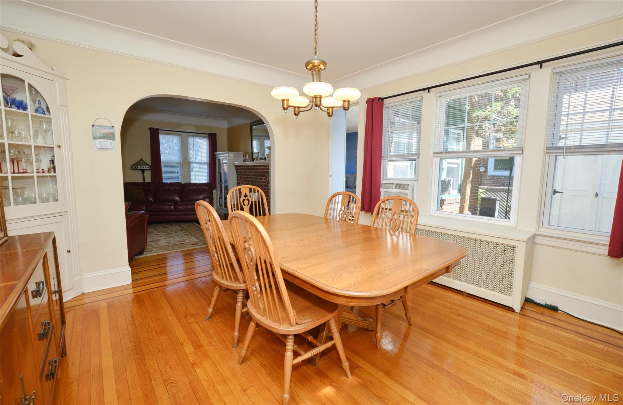 88 Mayfair Avenue, Floral Park, NY 11001