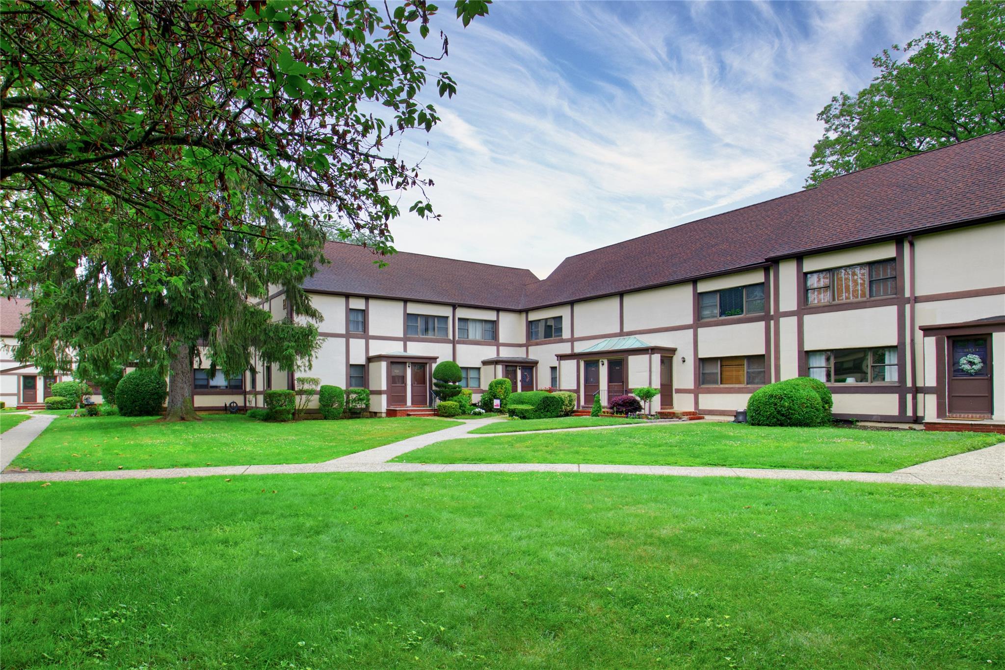 119 fifteenth # D2, Garden City, NY 11530