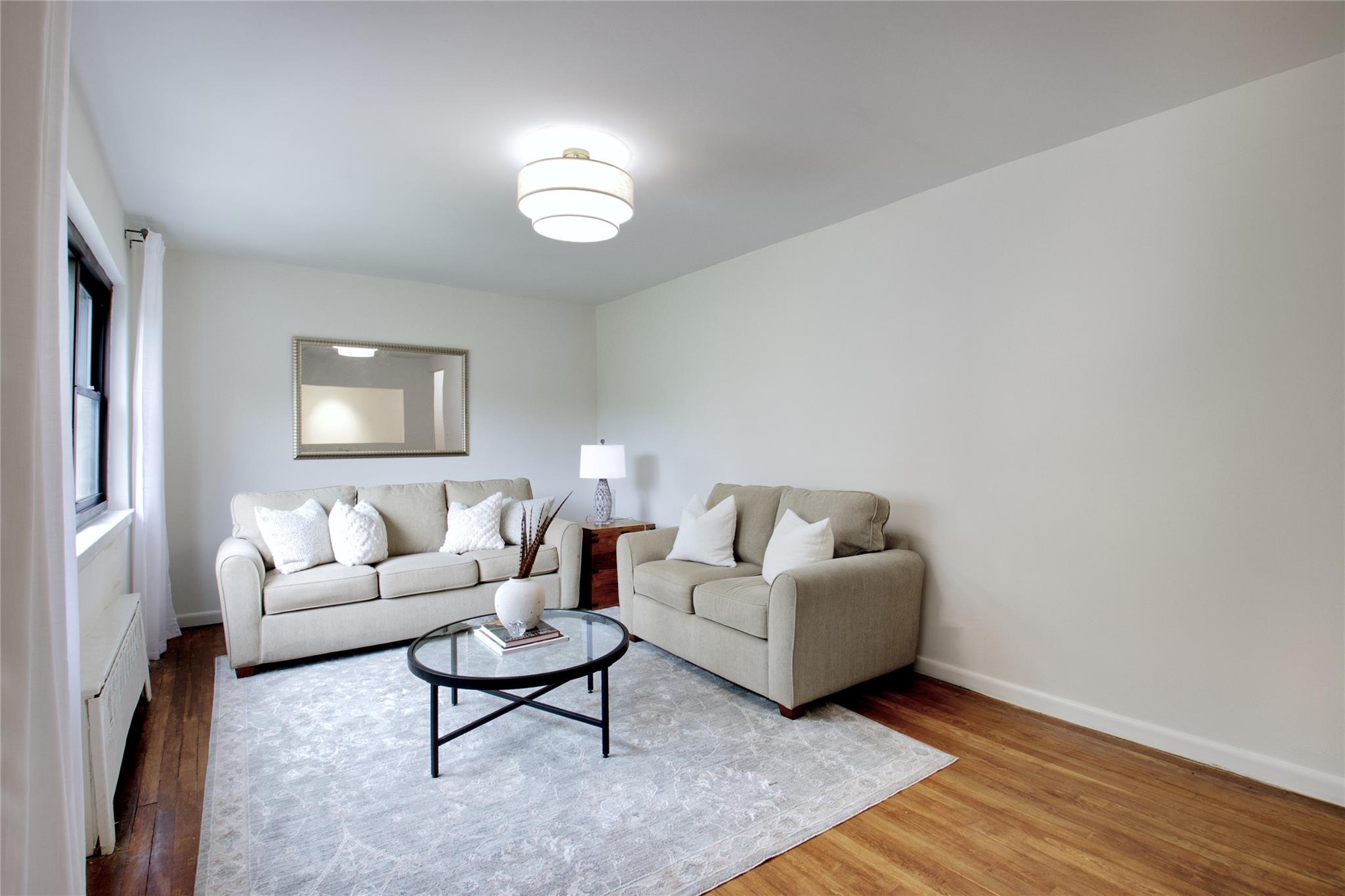 119 fifteenth # D2, Garden City, NY 11530