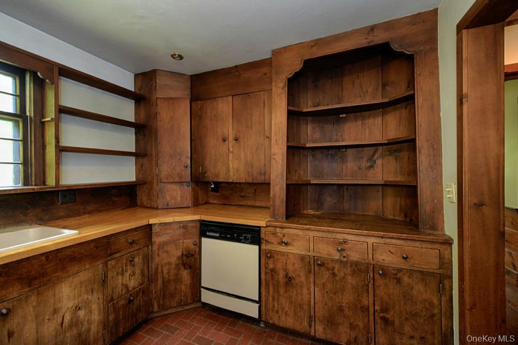 163 Berea Road, Walden, NY 12586