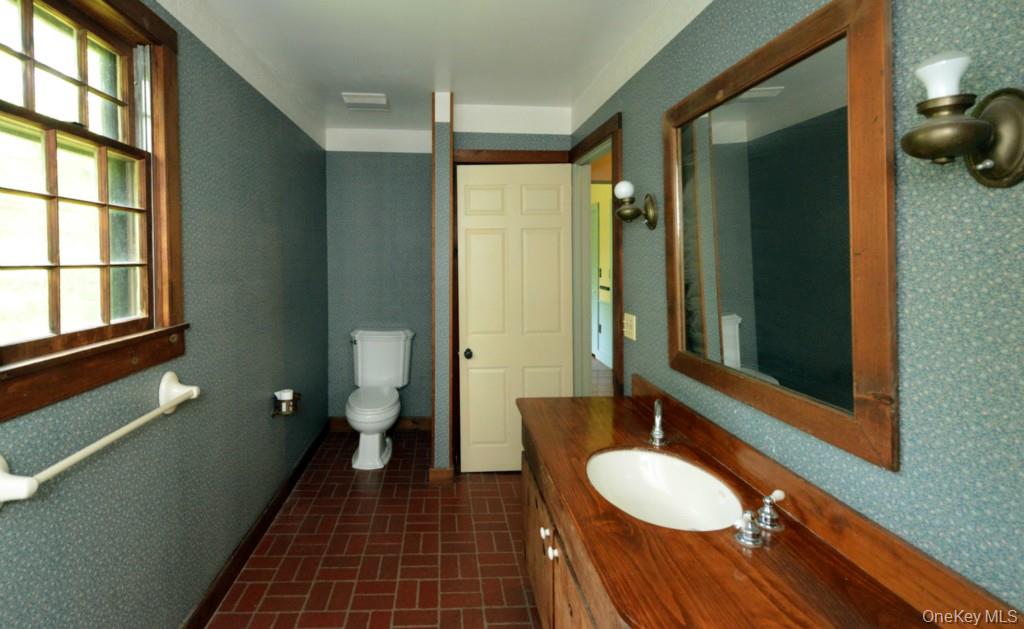 163 Berea Road, Walden, NY 12586