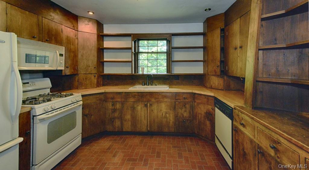 163 Berea Road, Walden, NY 12586