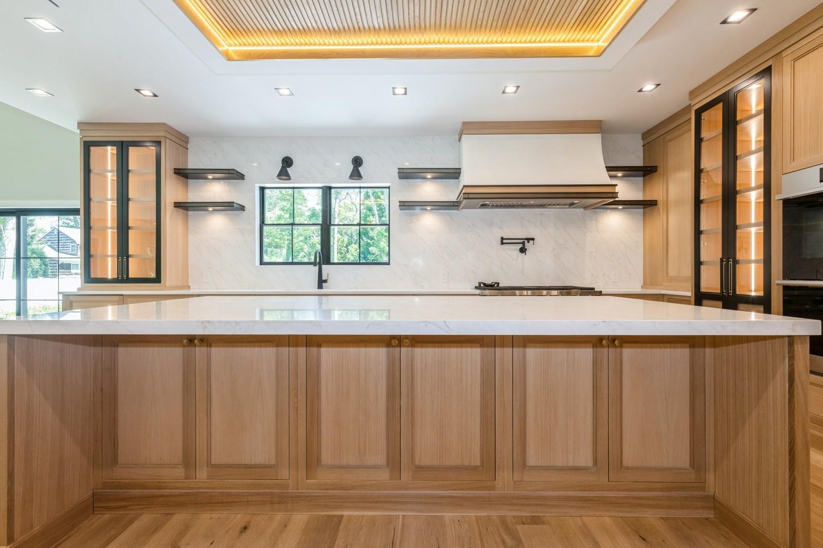 352 Cold Spring Road, Syosset, NY 11791