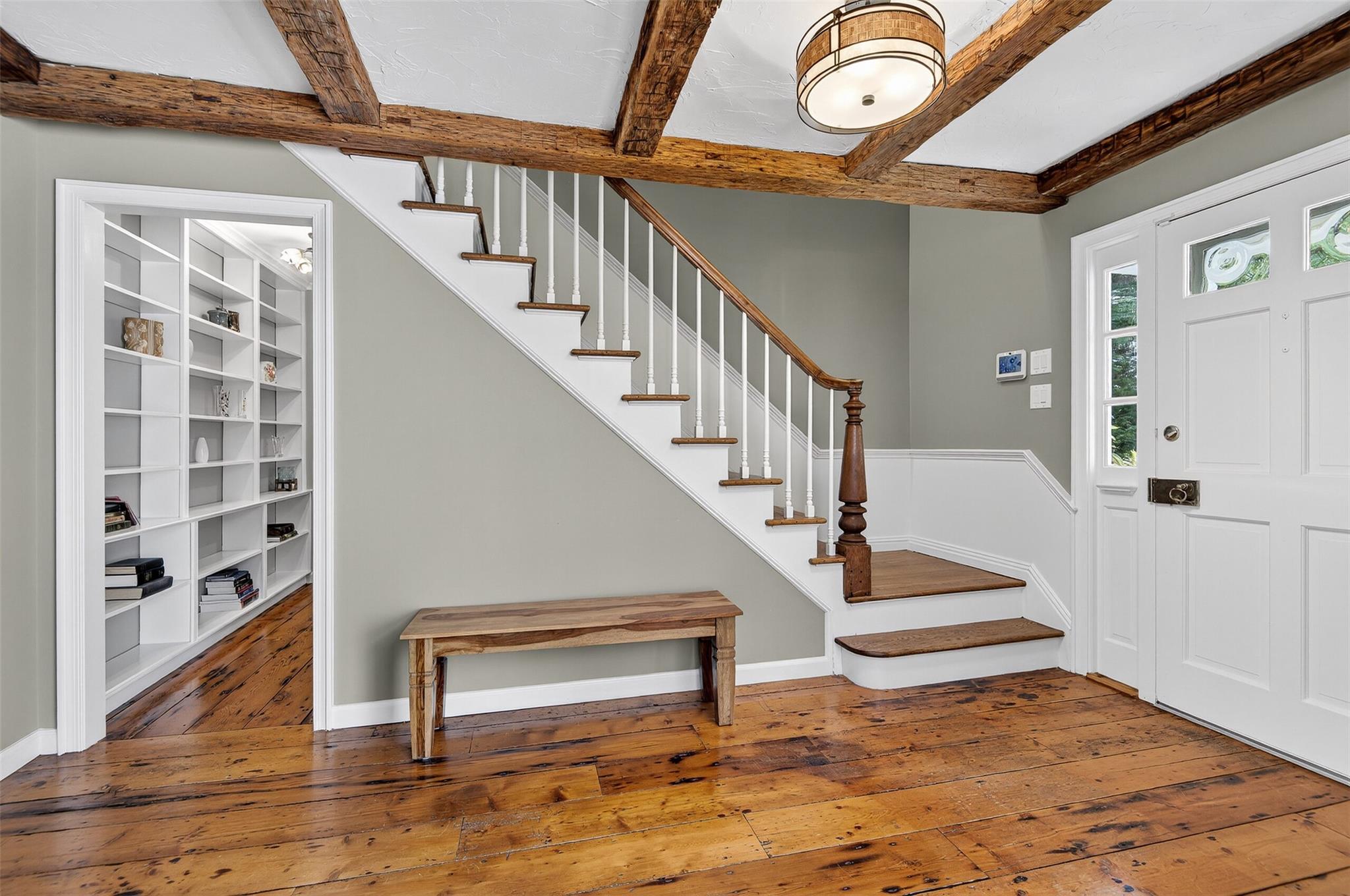 353 Split Rock Road, Syosset, NY 11791