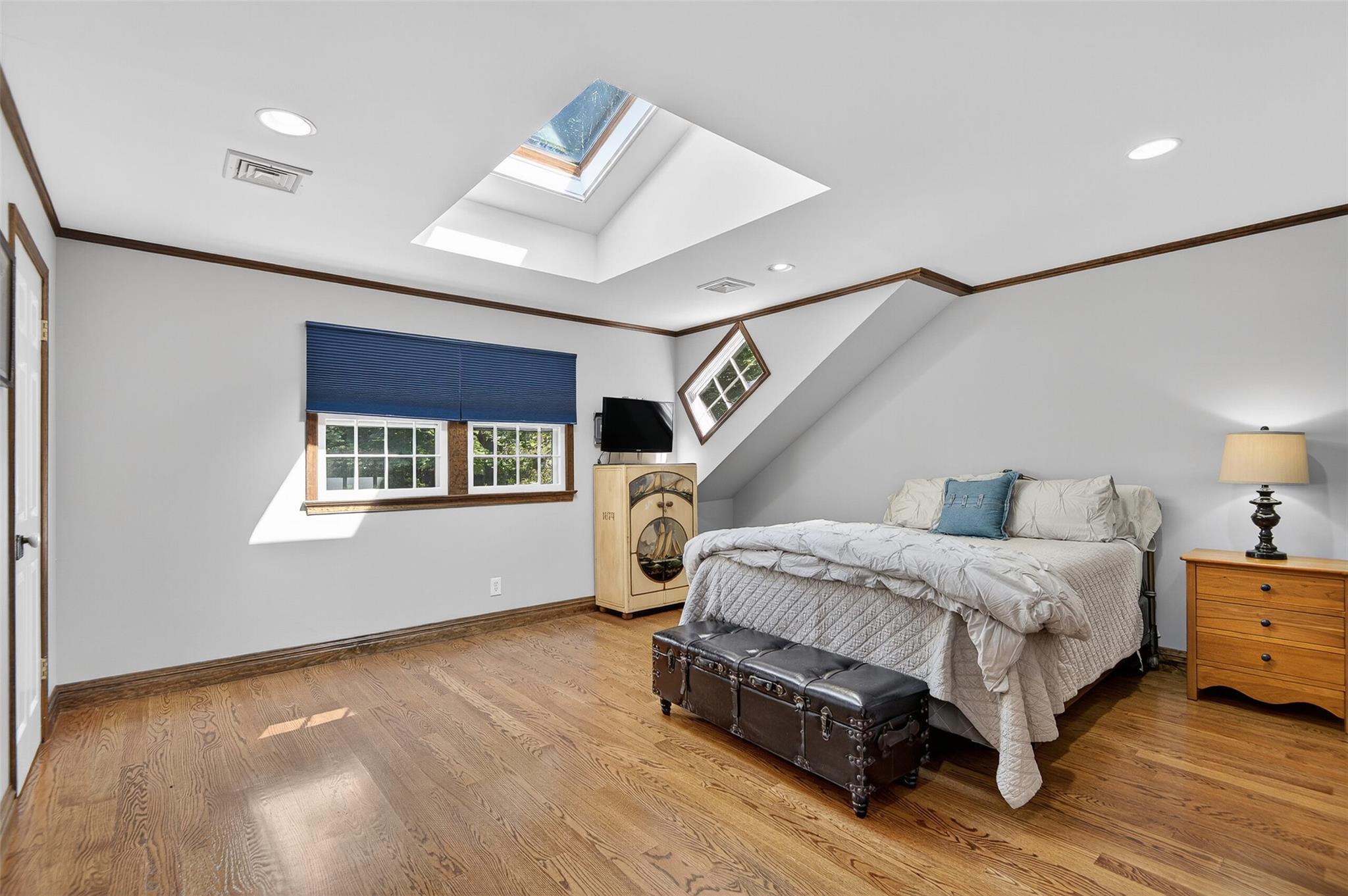 353 Split Rock Road, Syosset, NY 11791