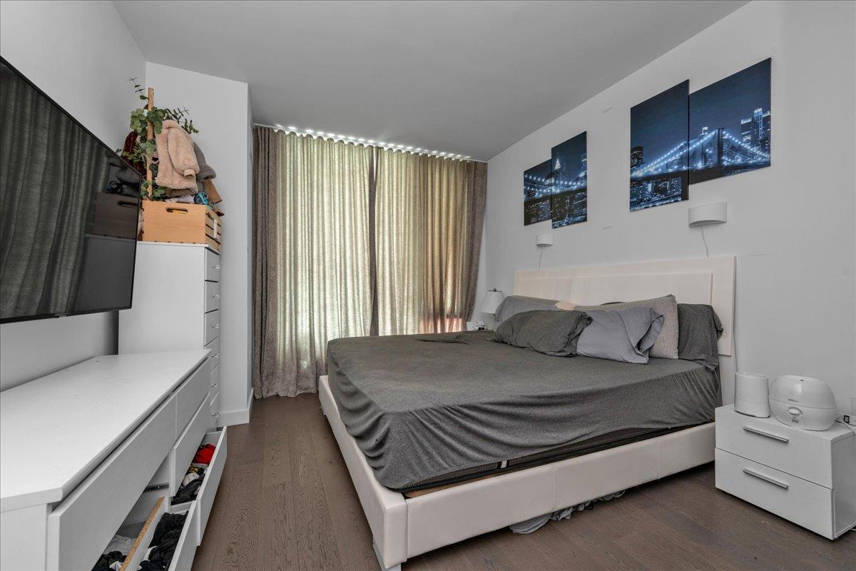 131-05 40 Road # 15G, Flushing, NY 11354