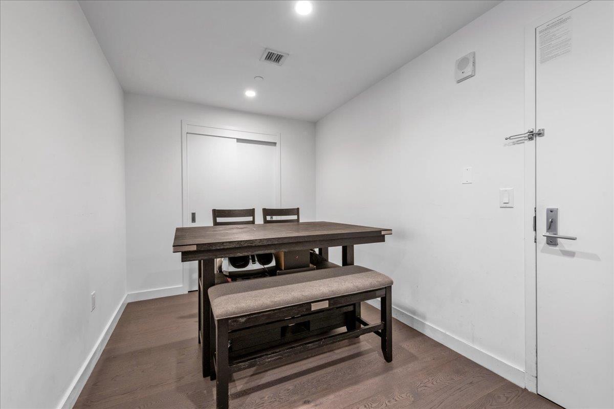 131-05 40 Road # 15G, Flushing, NY 11354