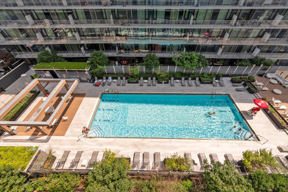 131-05 40 Road # 15G, Flushing, NY 11354