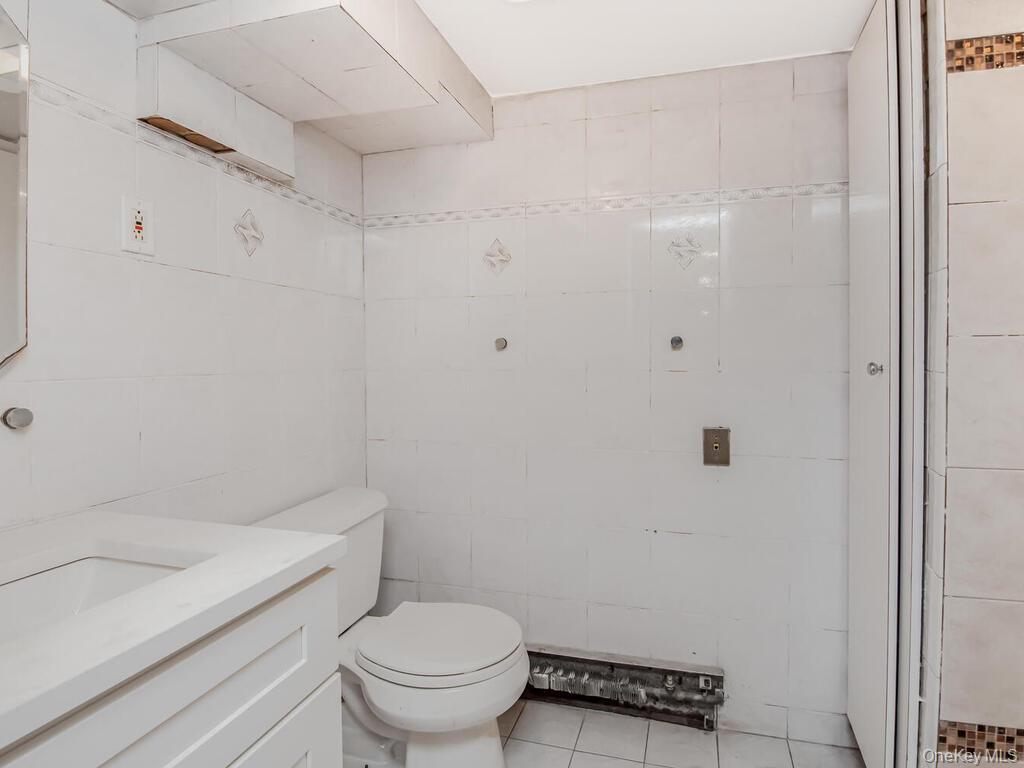 1465 Mayflower Avenue, Bronx, NY 10461