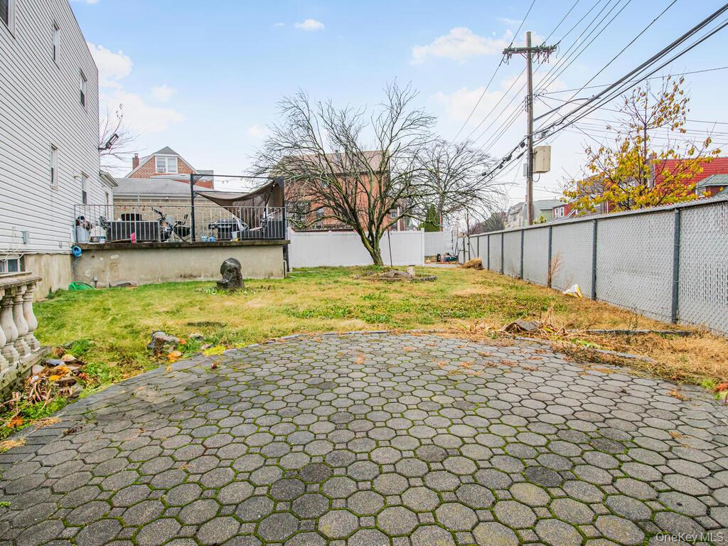 1465 Mayflower Avenue, Bronx, NY 10461