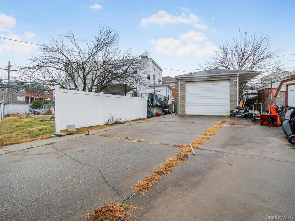 1465 Mayflower Avenue, Bronx, NY 10461