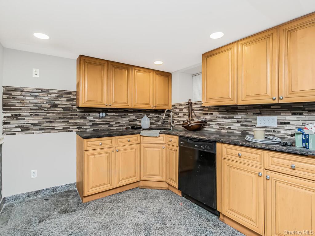 1465 Mayflower Avenue, Bronx, NY 10461