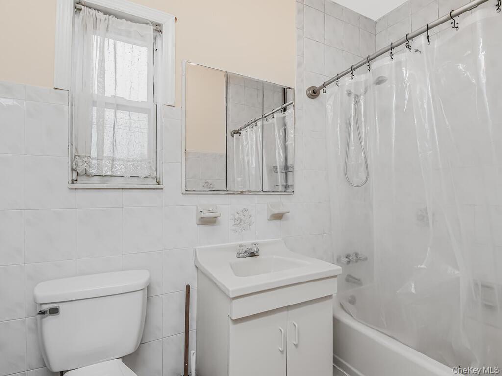 1465 Mayflower Avenue, Bronx, NY 10461