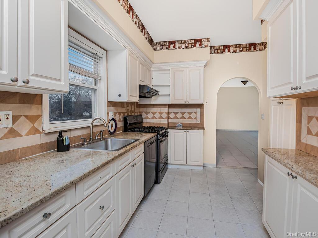 1465 Mayflower Avenue, Bronx, NY 10461