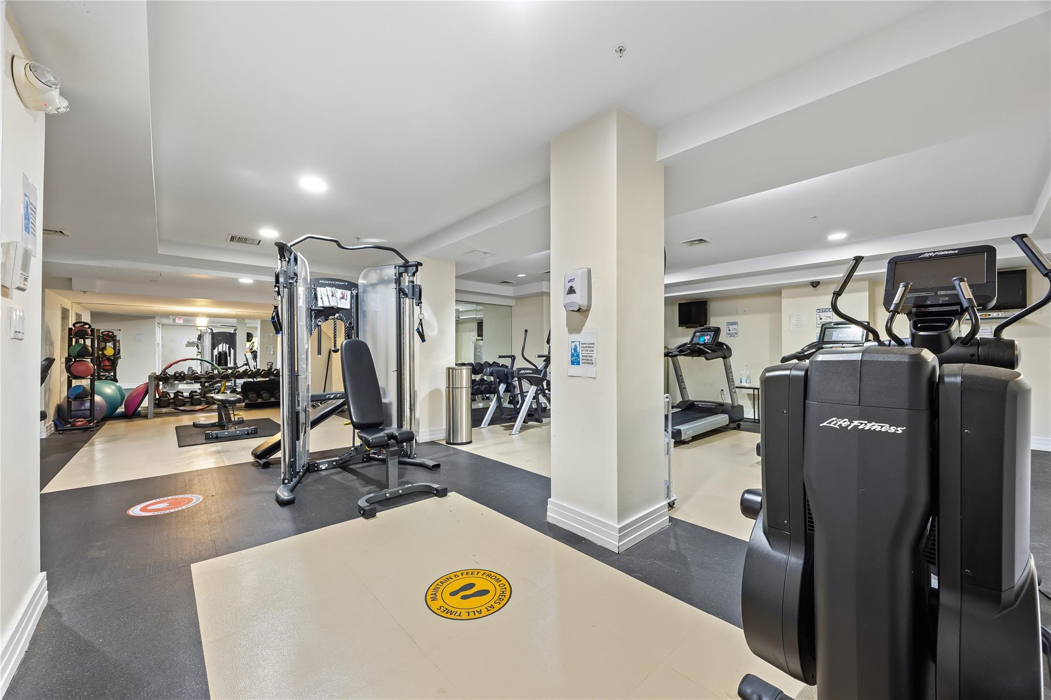 64-05 Yellowstone Boulevard # 316S, Forest Hills, NY 11375