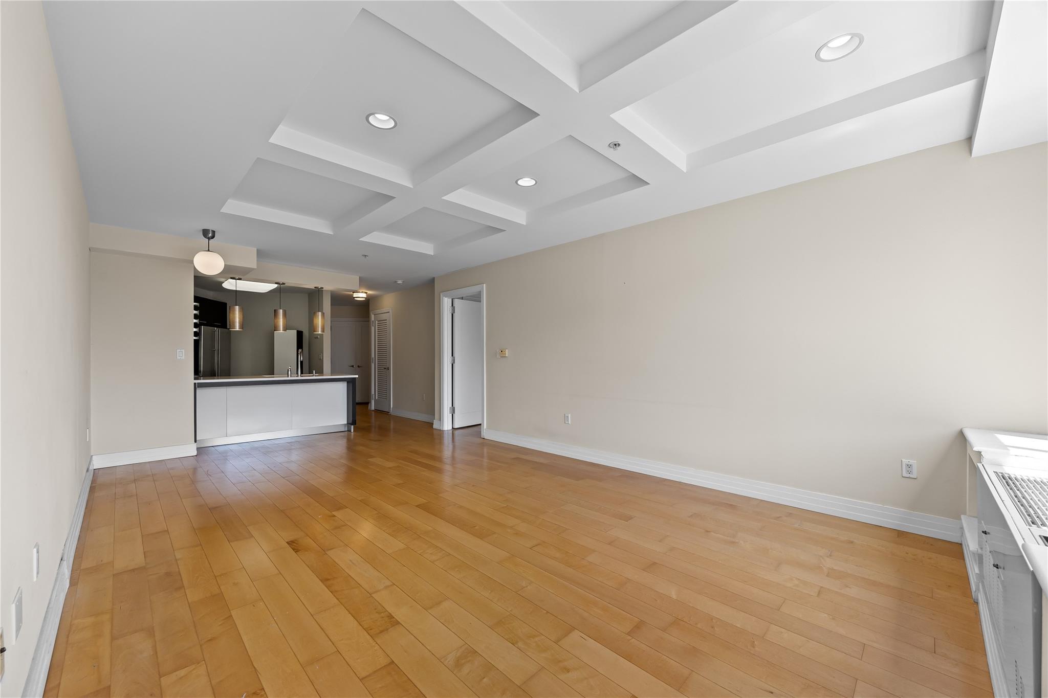 64-05 Yellowstone Boulevard # 316S, Forest Hills, NY 11375