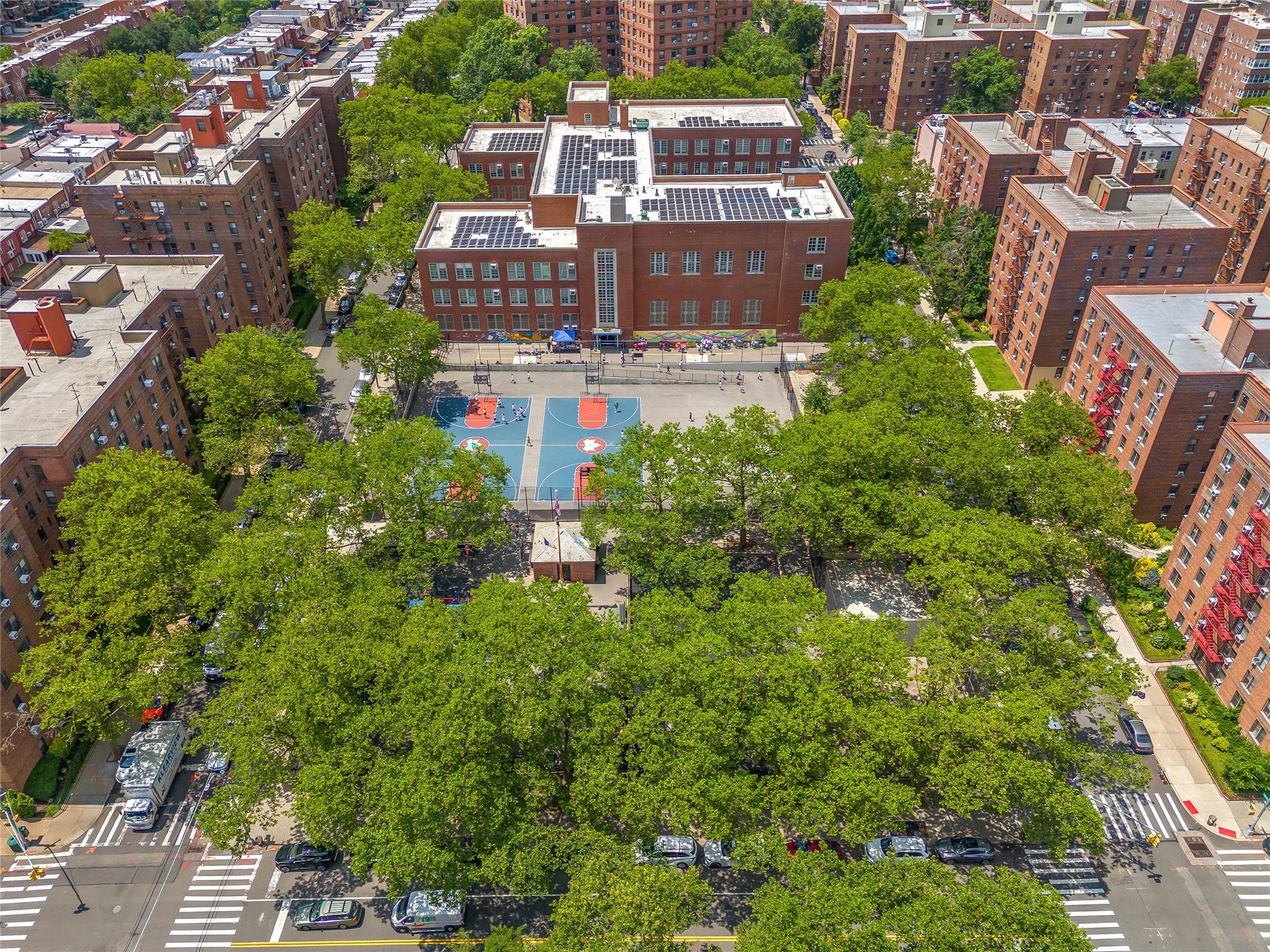 64-05 Yellowstone Boulevard # 316S, Forest Hills, NY 11375