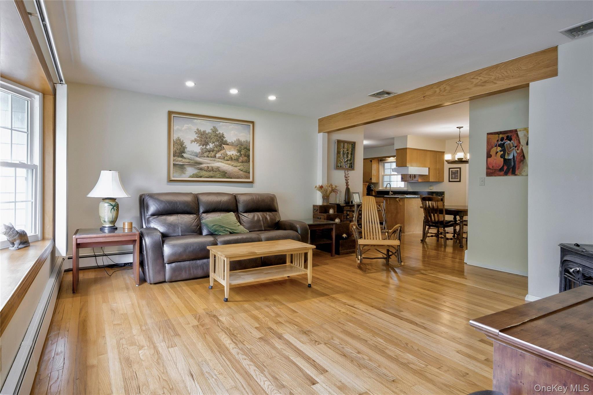 287 4th Avenue, Saint James, NY 11780