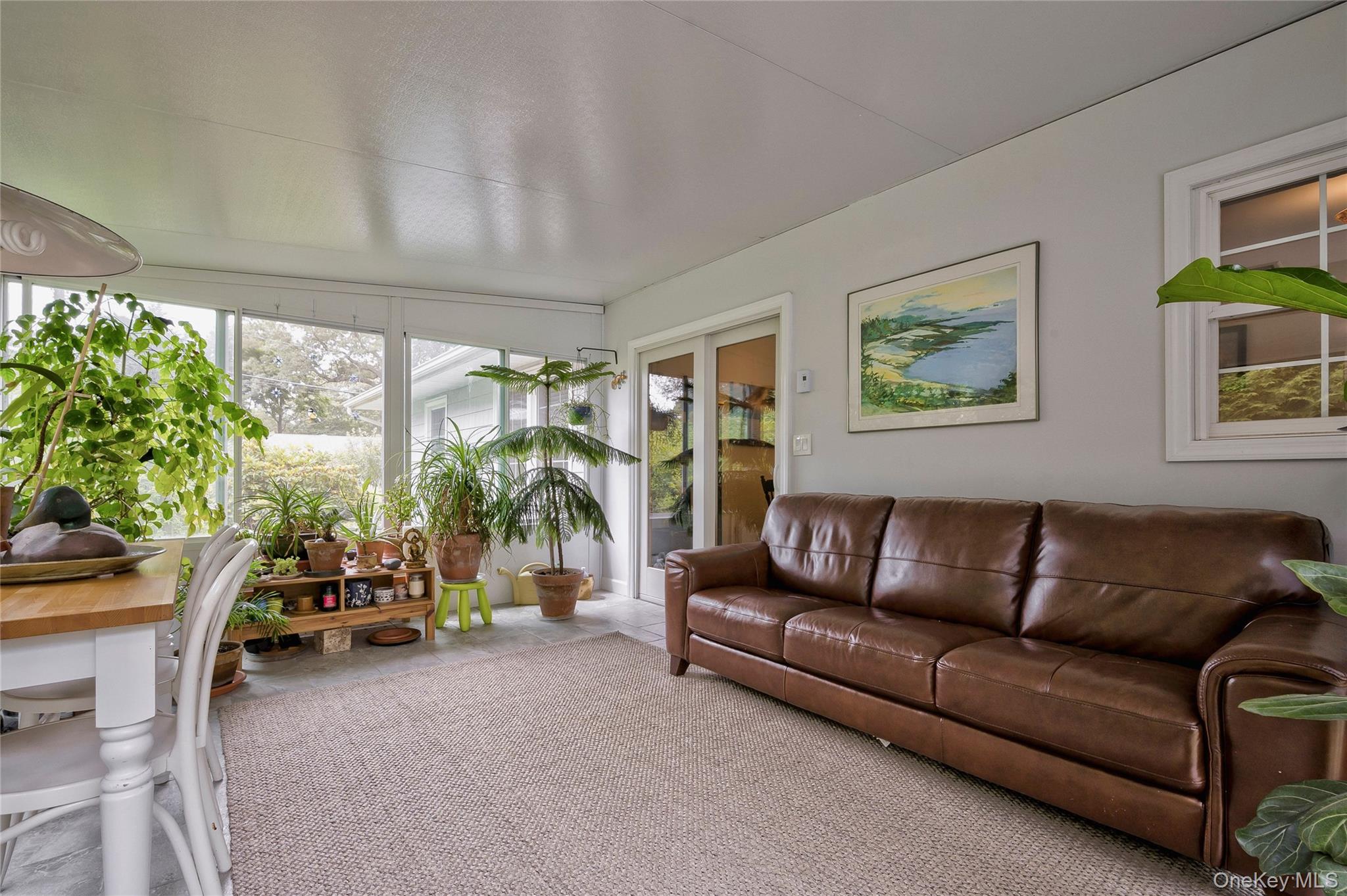 287 4th Avenue, Saint James, NY 11780