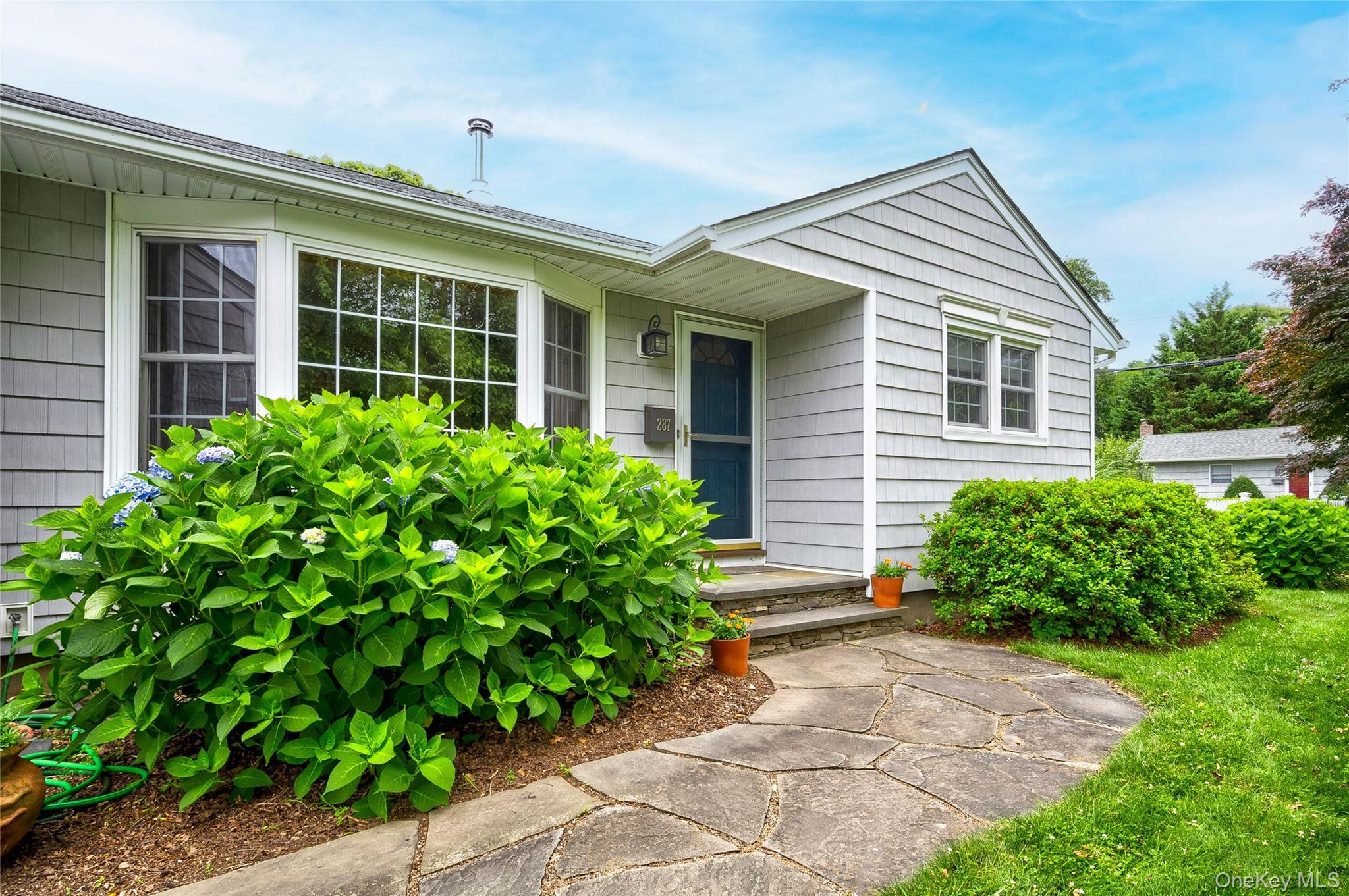 287 4th Avenue, Saint James, NY 11780