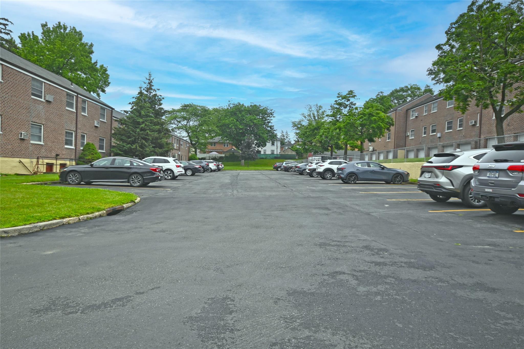 251-26 58th Avenue # Upper, Little Neck, NY 11362