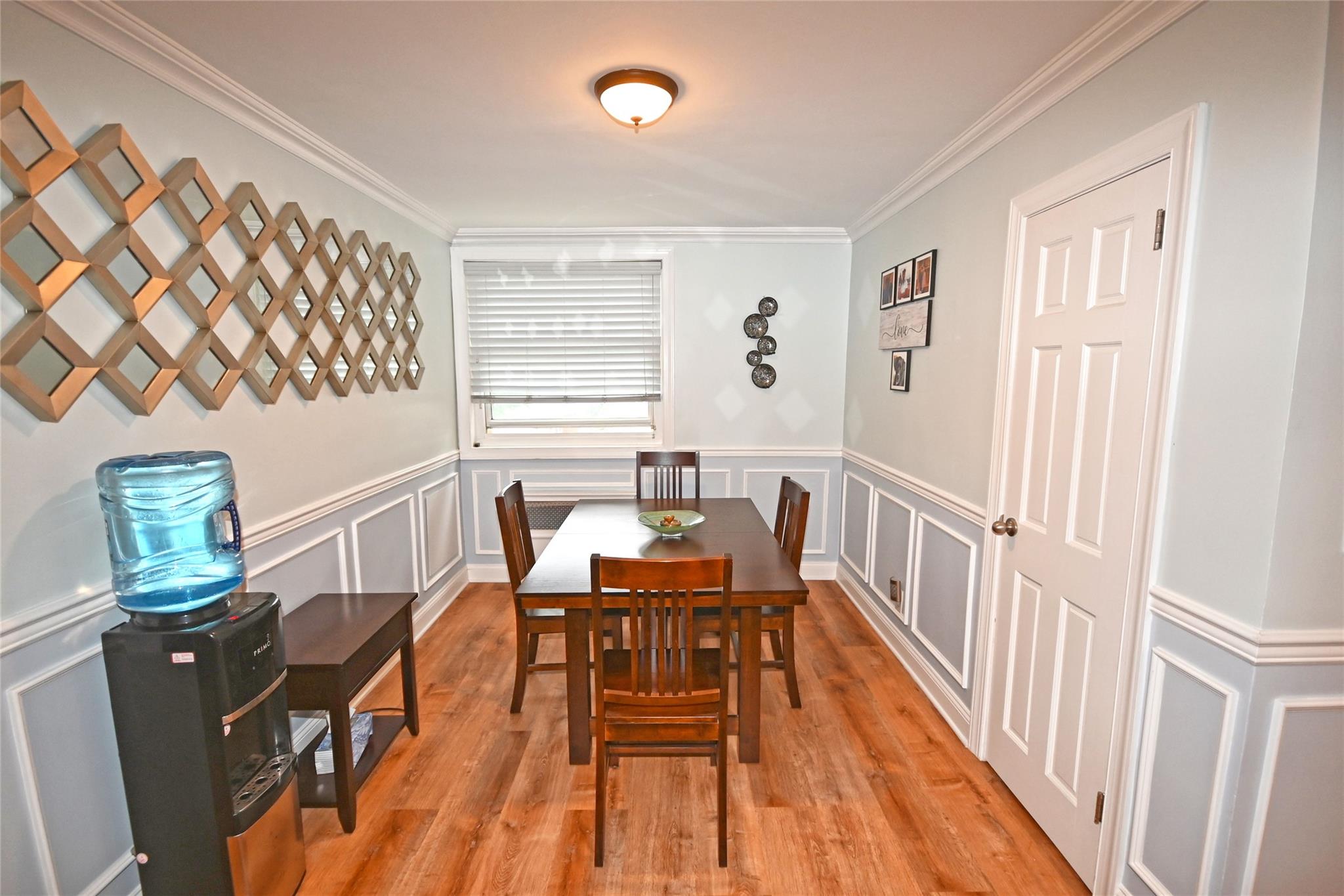 251-26 58th Avenue # Upper, Little Neck, NY 11362