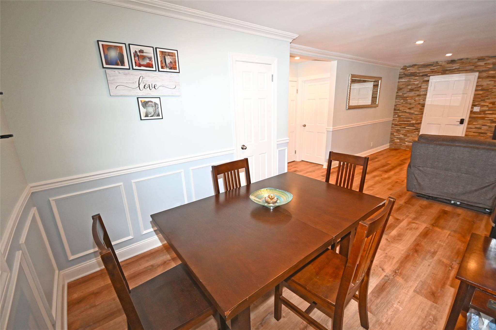 251-26 58th Avenue # Upper, Little Neck, NY 11362