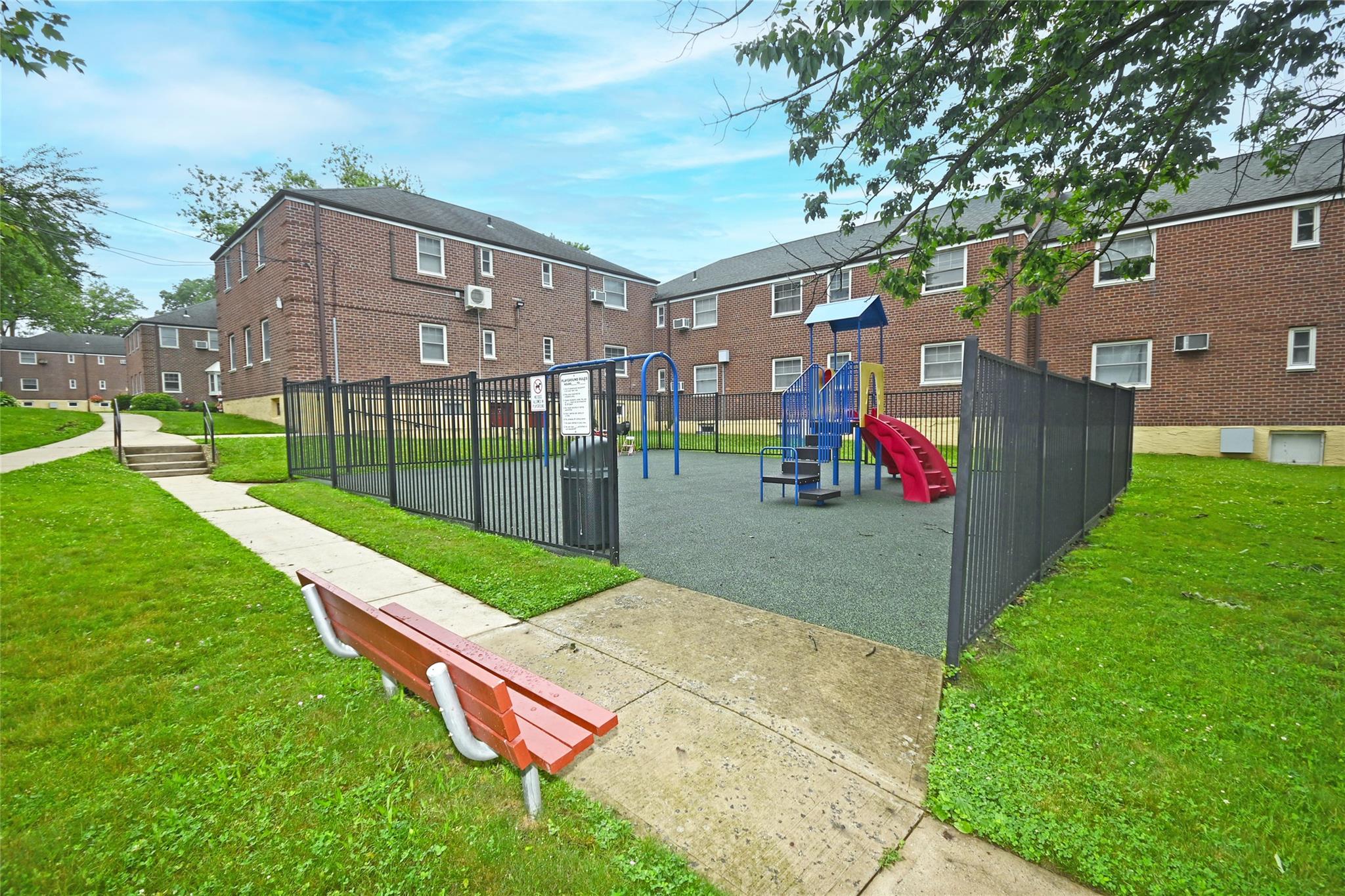 251-26 58th Avenue # Upper, Little Neck, NY 11362