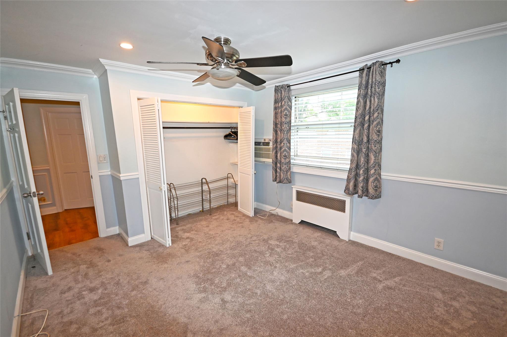 251-26 58th Avenue # Upper, Little Neck, NY 11362