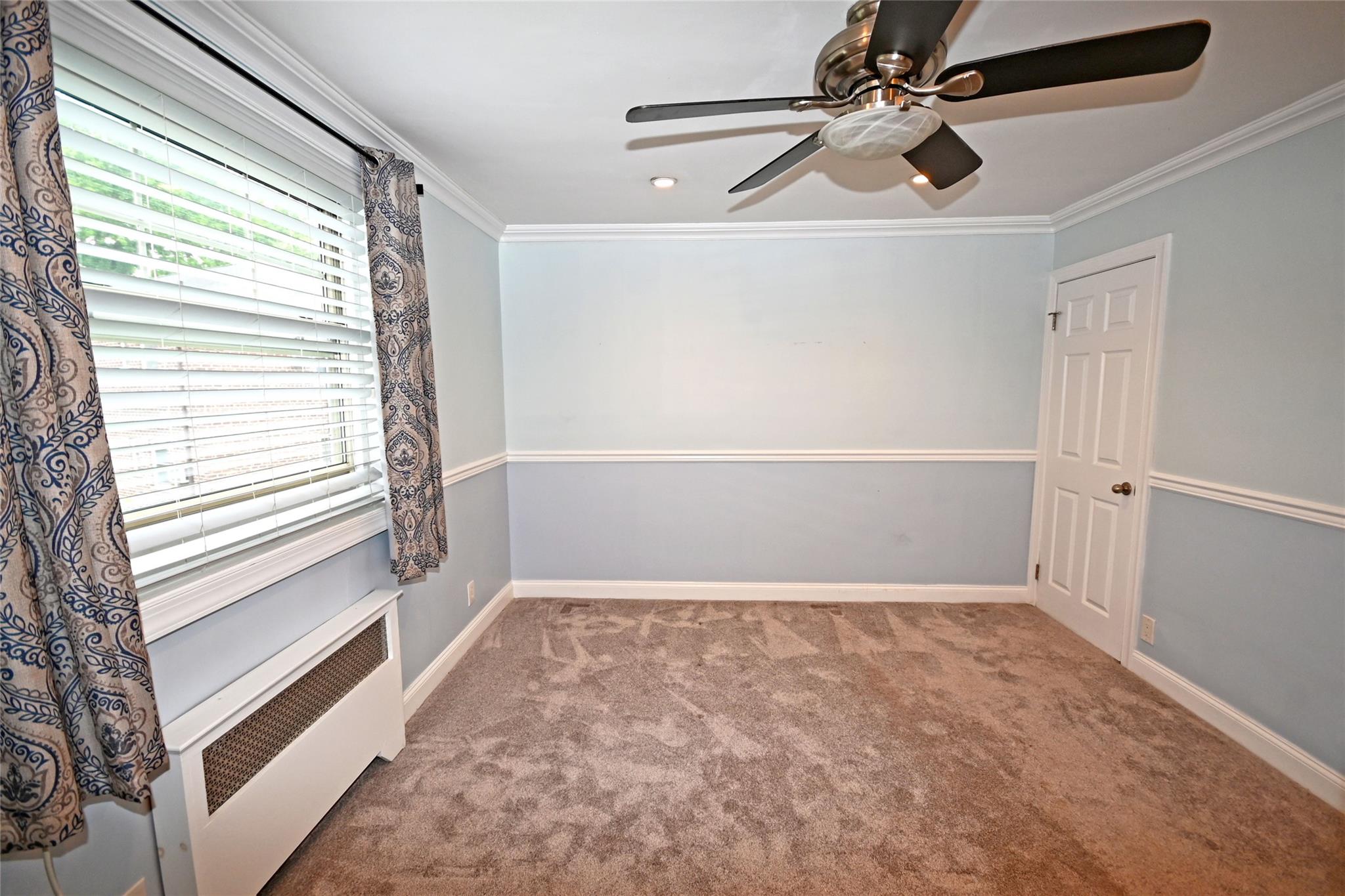 251-26 58th Avenue # Upper, Little Neck, NY 11362