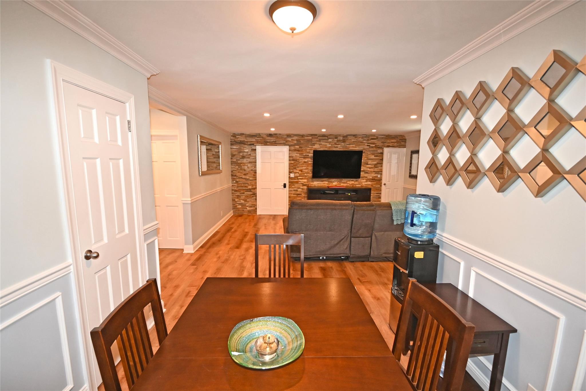 251-26 58th Avenue # Upper, Little Neck, NY 11362