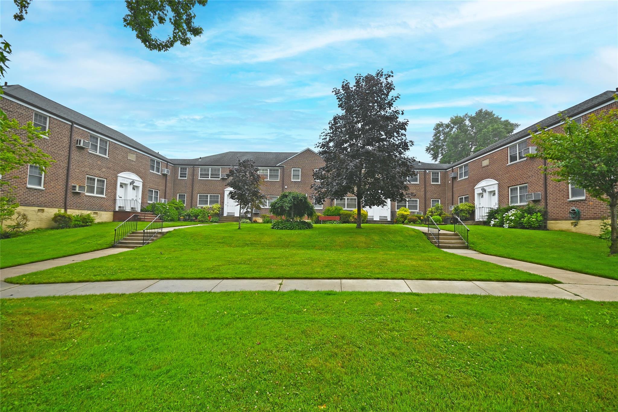 251-26 58th Avenue # Upper, Little Neck, NY 11362