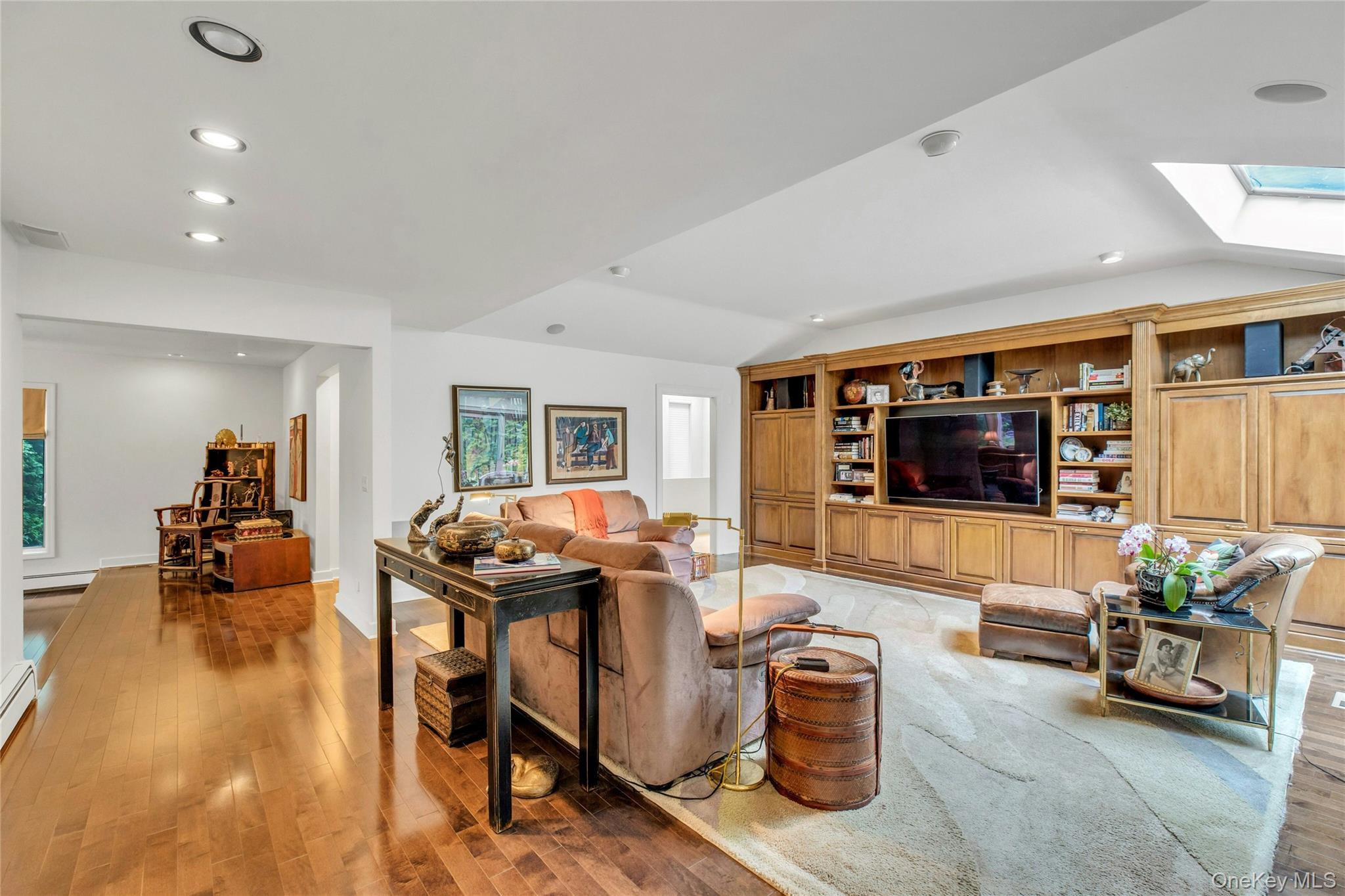 74 Woods Drive, East Hills, NY 11576