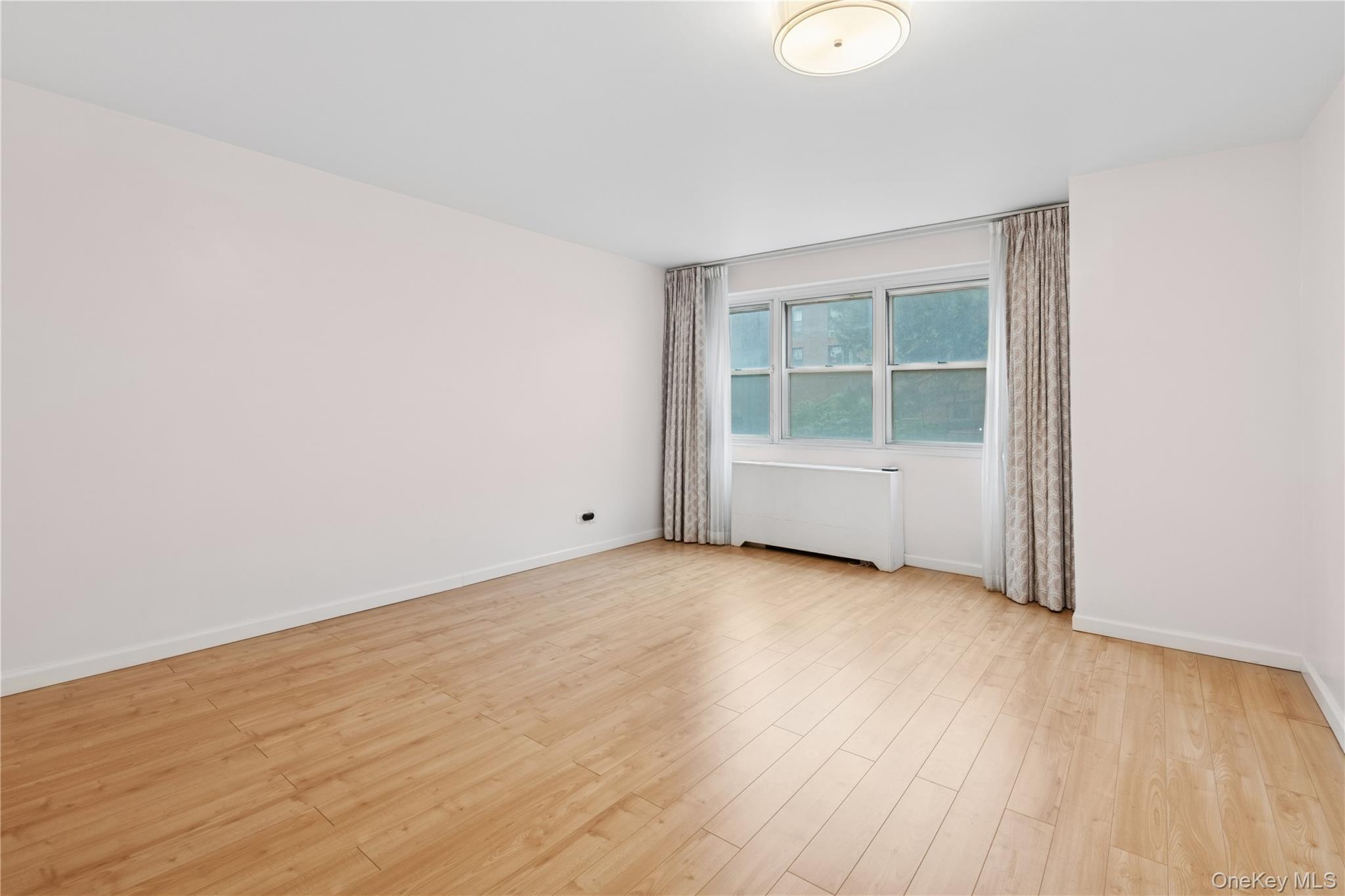 102-30 66th Road # 1G, Forest Hills, NY 11375