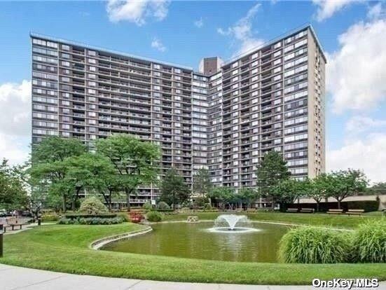 2 Bay Club Drive # 16V, Bayside, NY 11360