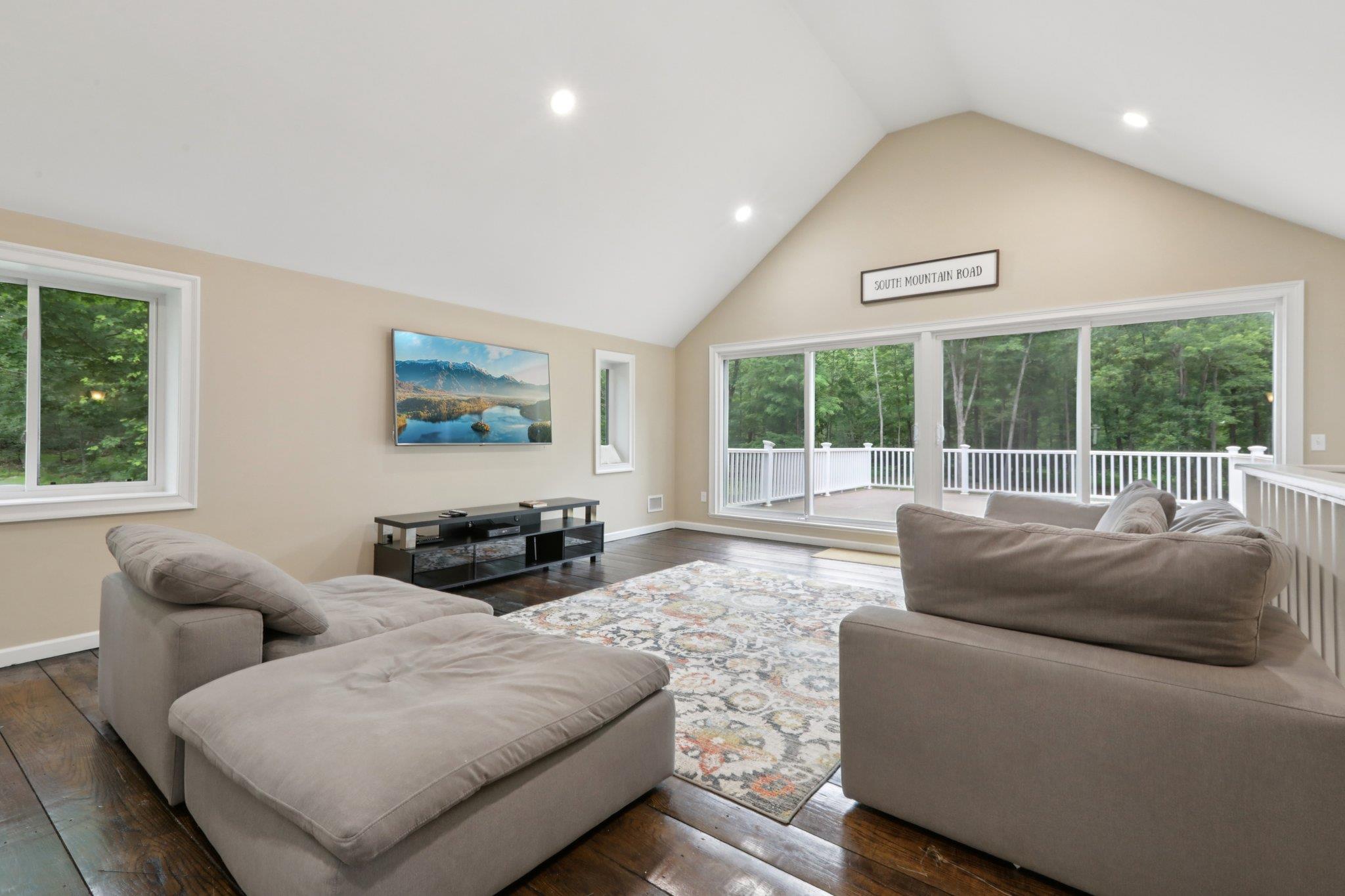 160 S Mountain Road, New City, NY 10956