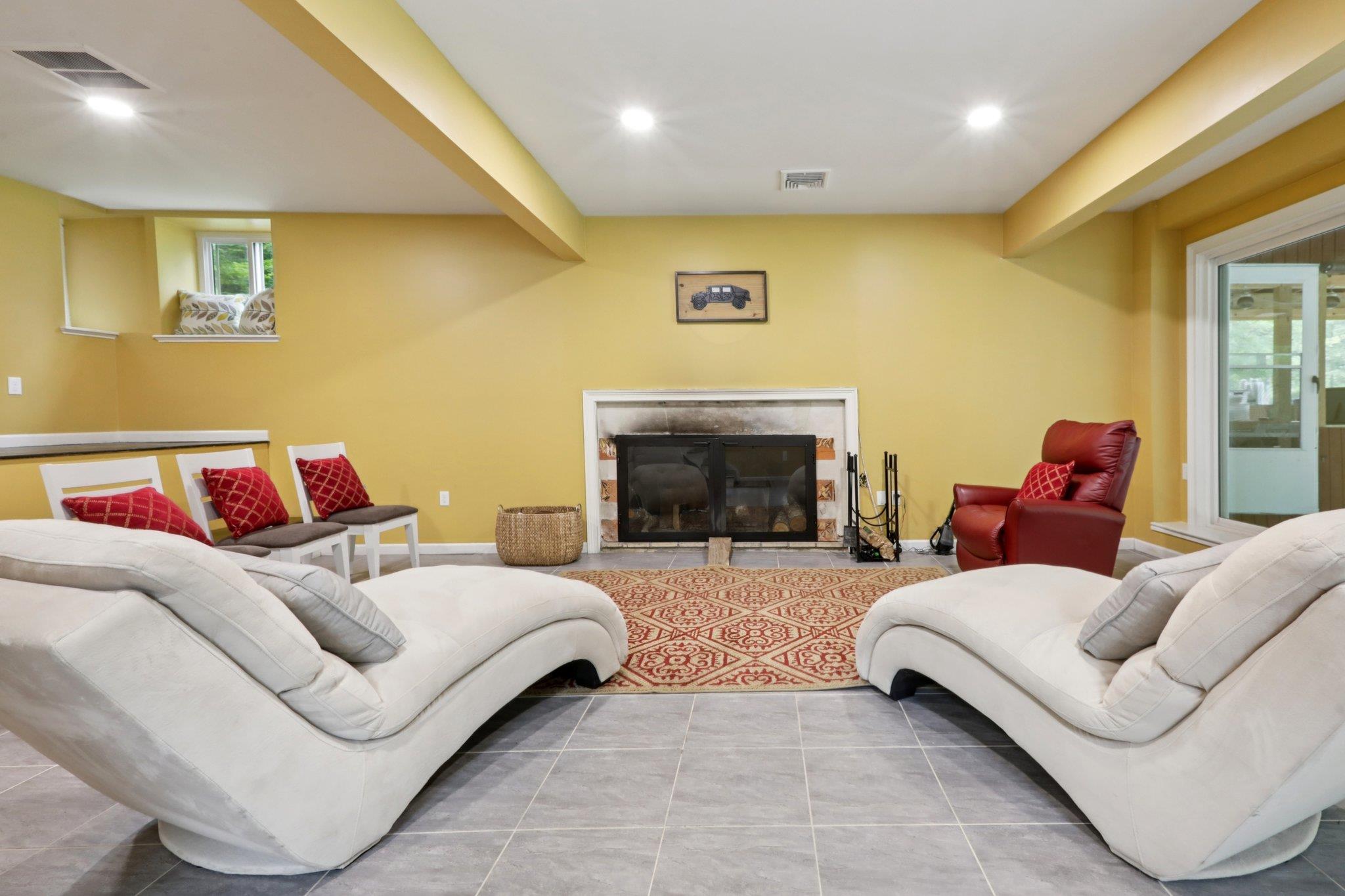 160 S Mountain Road, New City, NY 10956