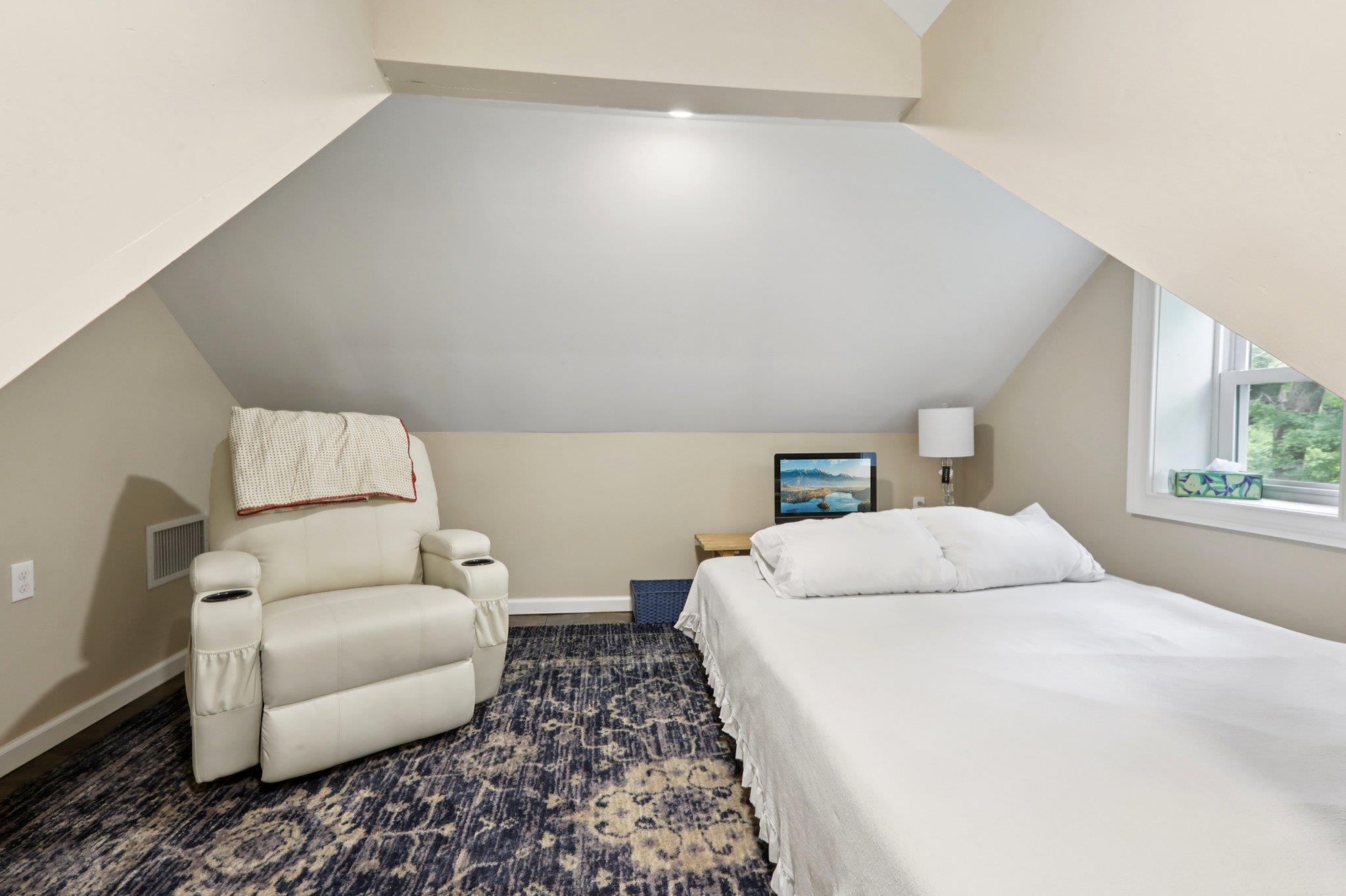 160 S Mountain Road, New City, NY 10956