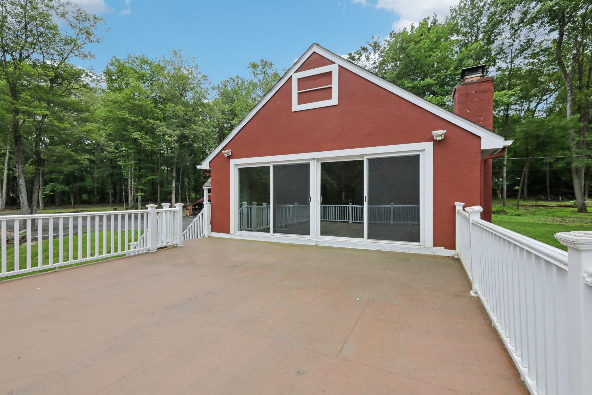 160 S Mountain Road, New City, NY 10956