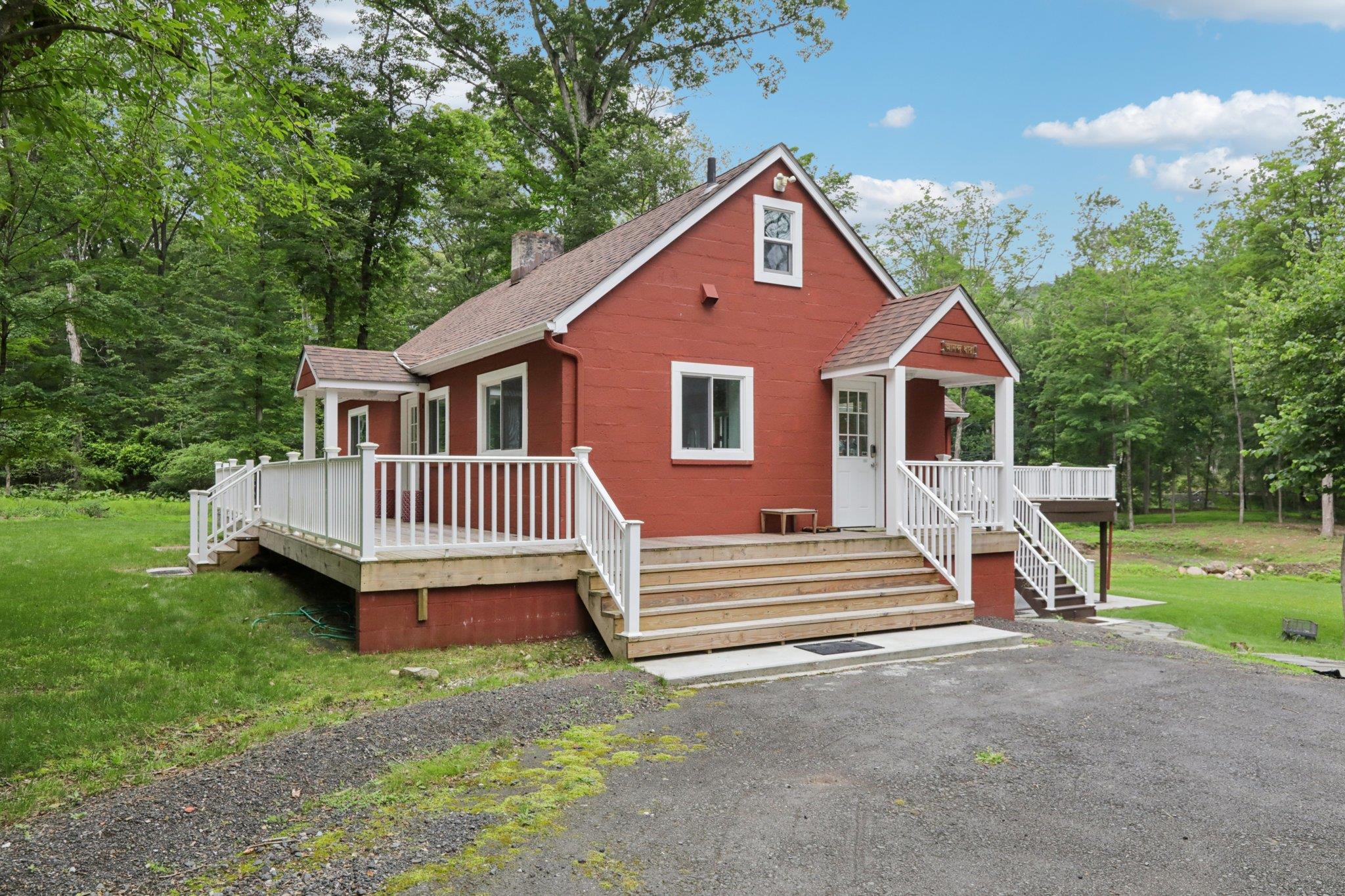 160 S Mountain Road, New City, NY 10956