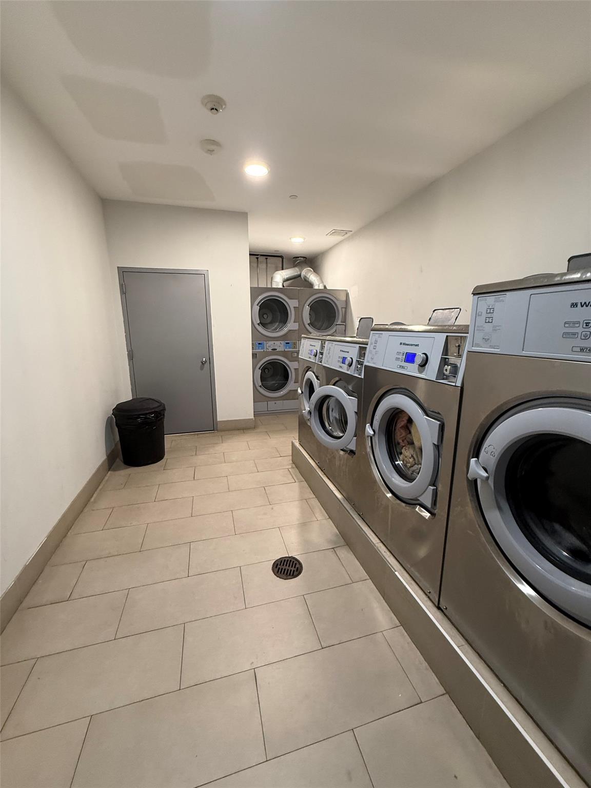 158-16 79th Avenue # 204N, Fresh Meadows, NY 11366