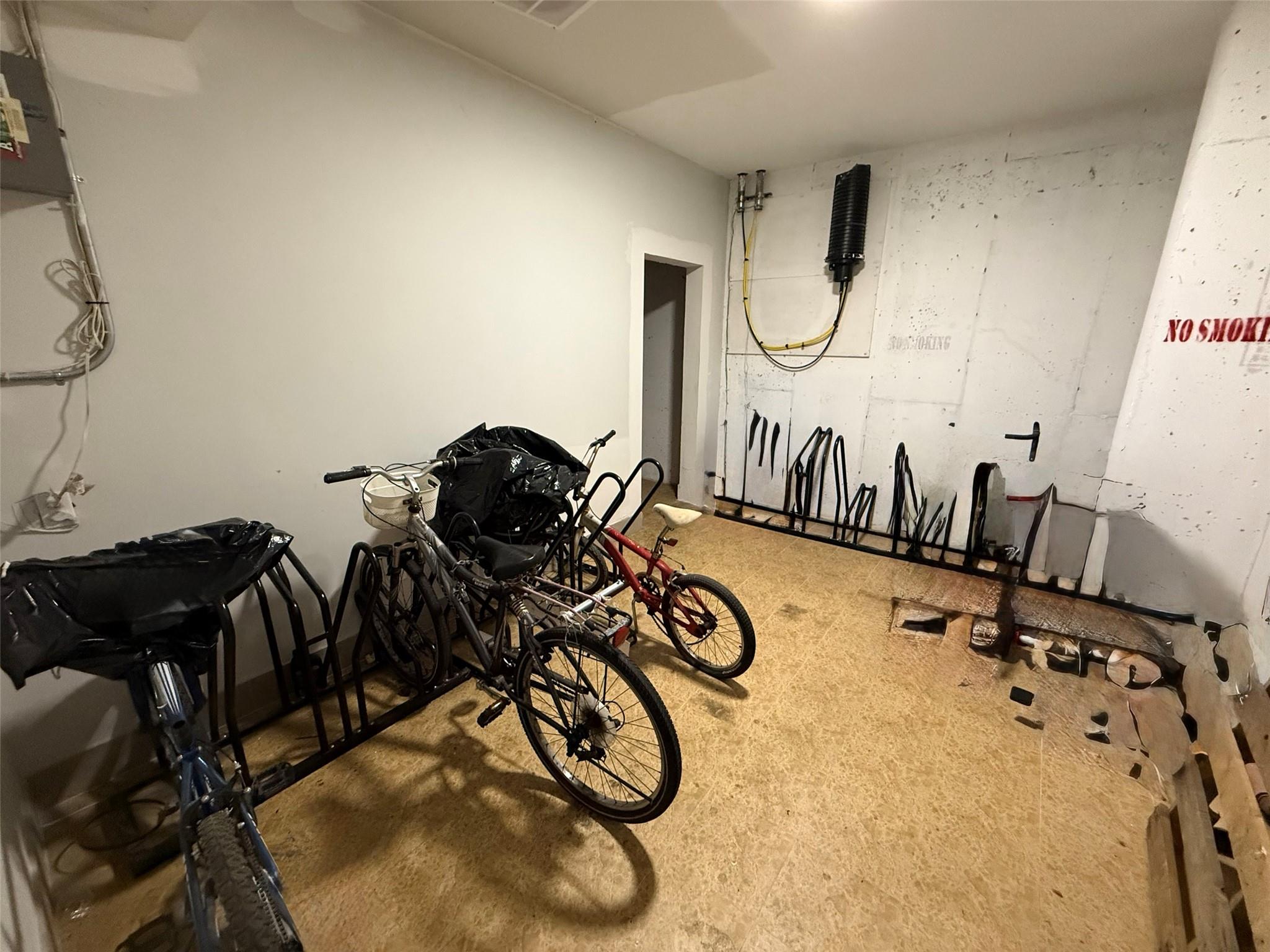 158-16 79th Avenue # 204N, Fresh Meadows, NY 11366