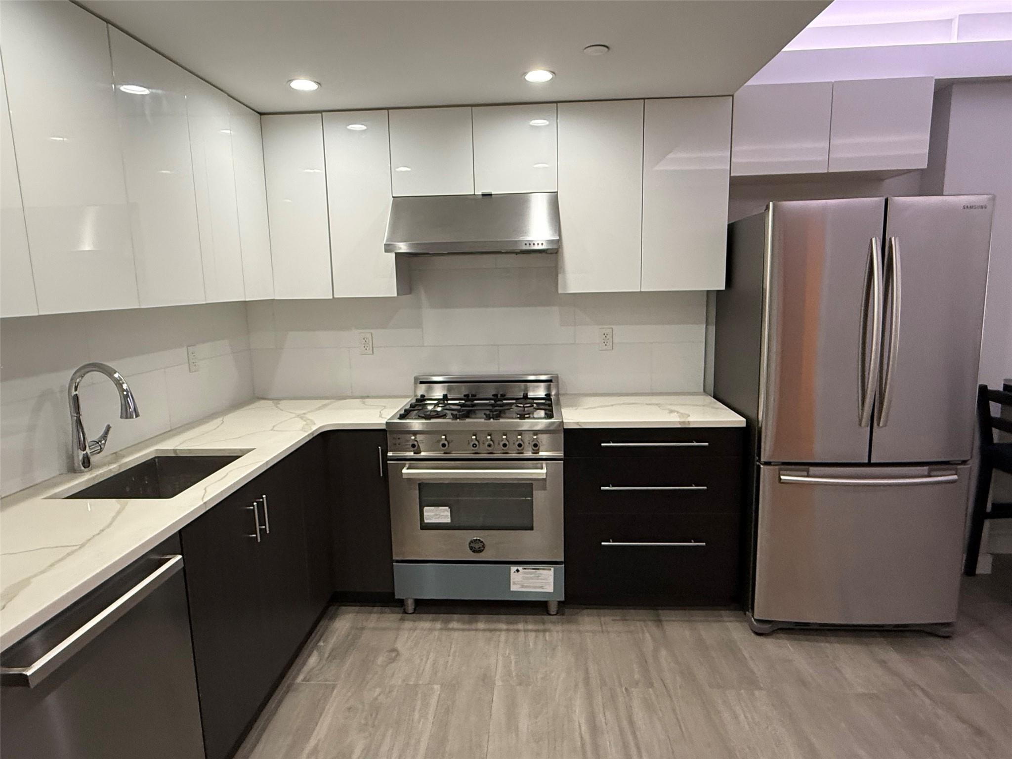 158-16 79th Avenue # 204N, Fresh Meadows, NY 11366